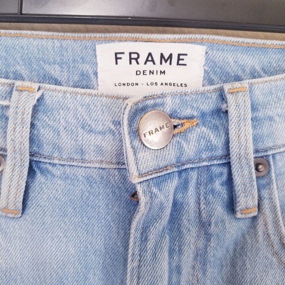 Frame | Le Vintage Bermuda, distressed siz… - Picture 12 of 16